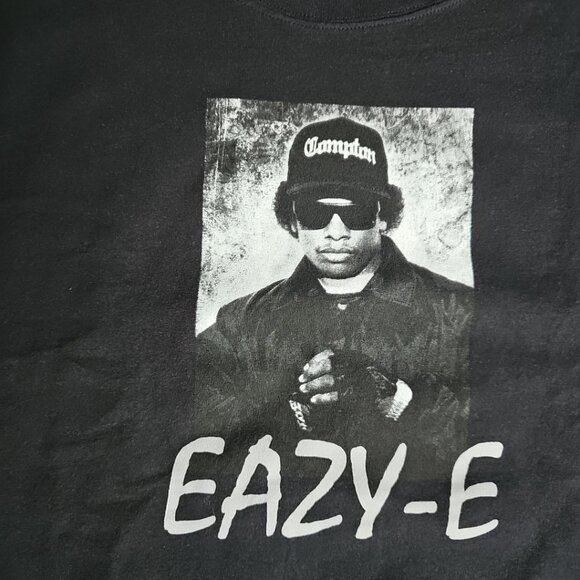 Eazy-E Crusin Down the Street in My '64 Size Small Black Rap NWA Short Sleeve - Picture 4 of 8